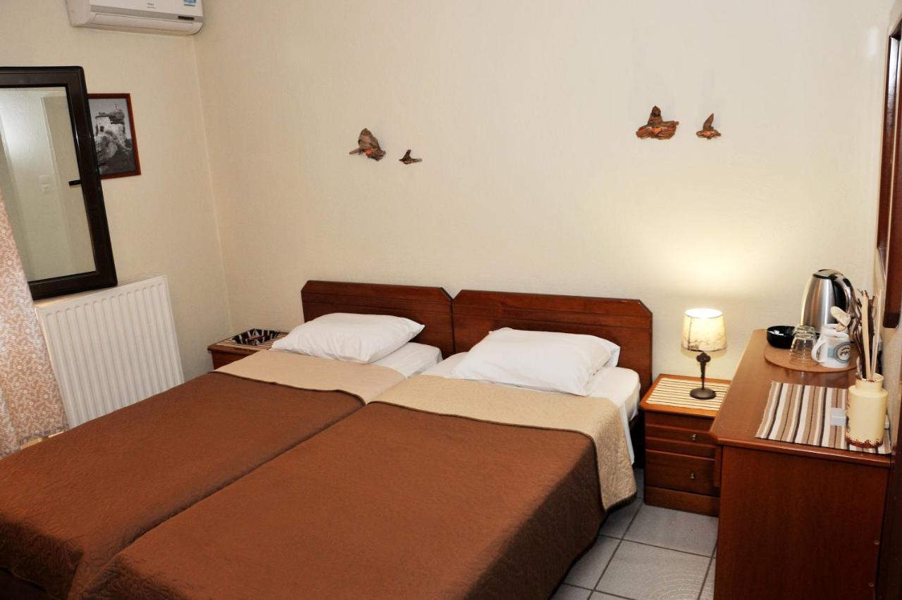 Guesthouse Bloutsos Rooms Kastraki Exterior photo