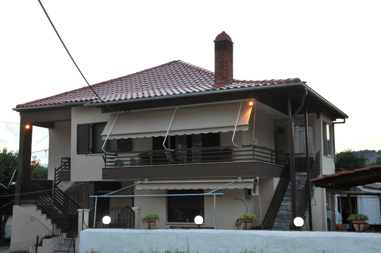 Guesthouse Bloutsos Rooms Kastraki Exterior photo