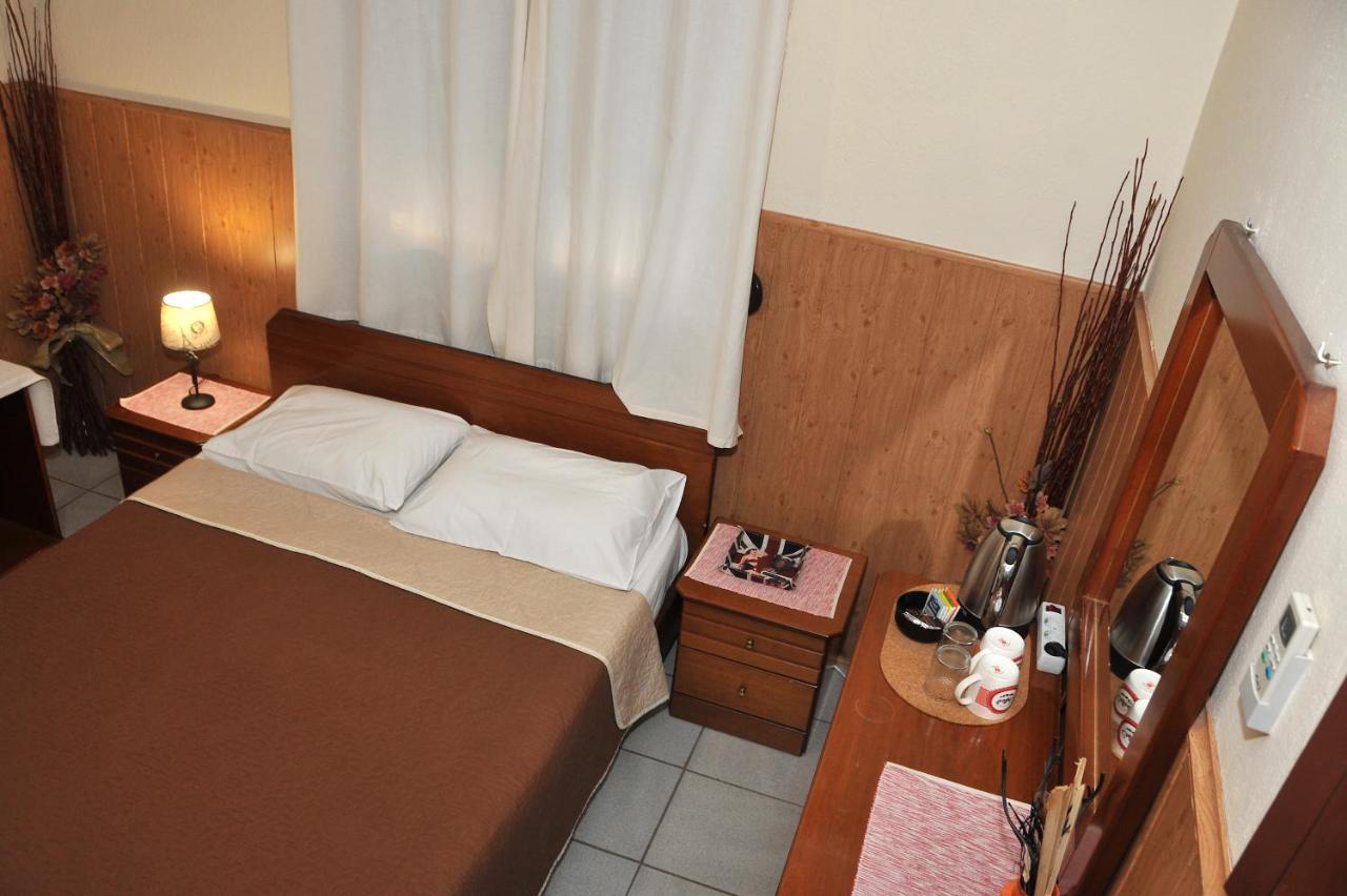 Guesthouse Bloutsos Rooms Kastraki Exterior photo