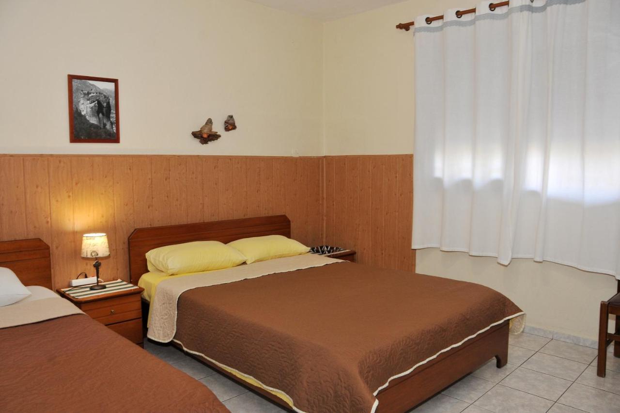 Guesthouse Bloutsos Rooms Kastraki Exterior photo